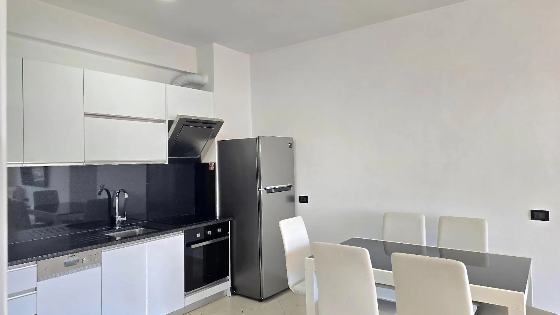 דורס Brisa Del Mar Beachfront Apartments אלבניה