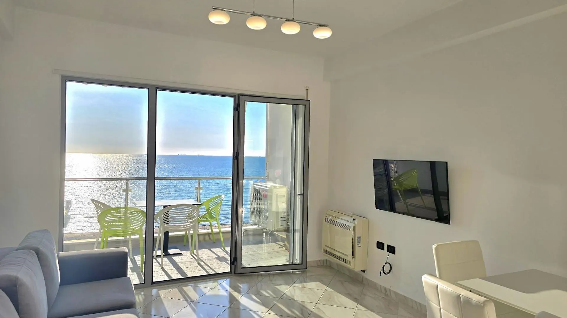 דורס Brisa Del Mar Beachfront Apartments
