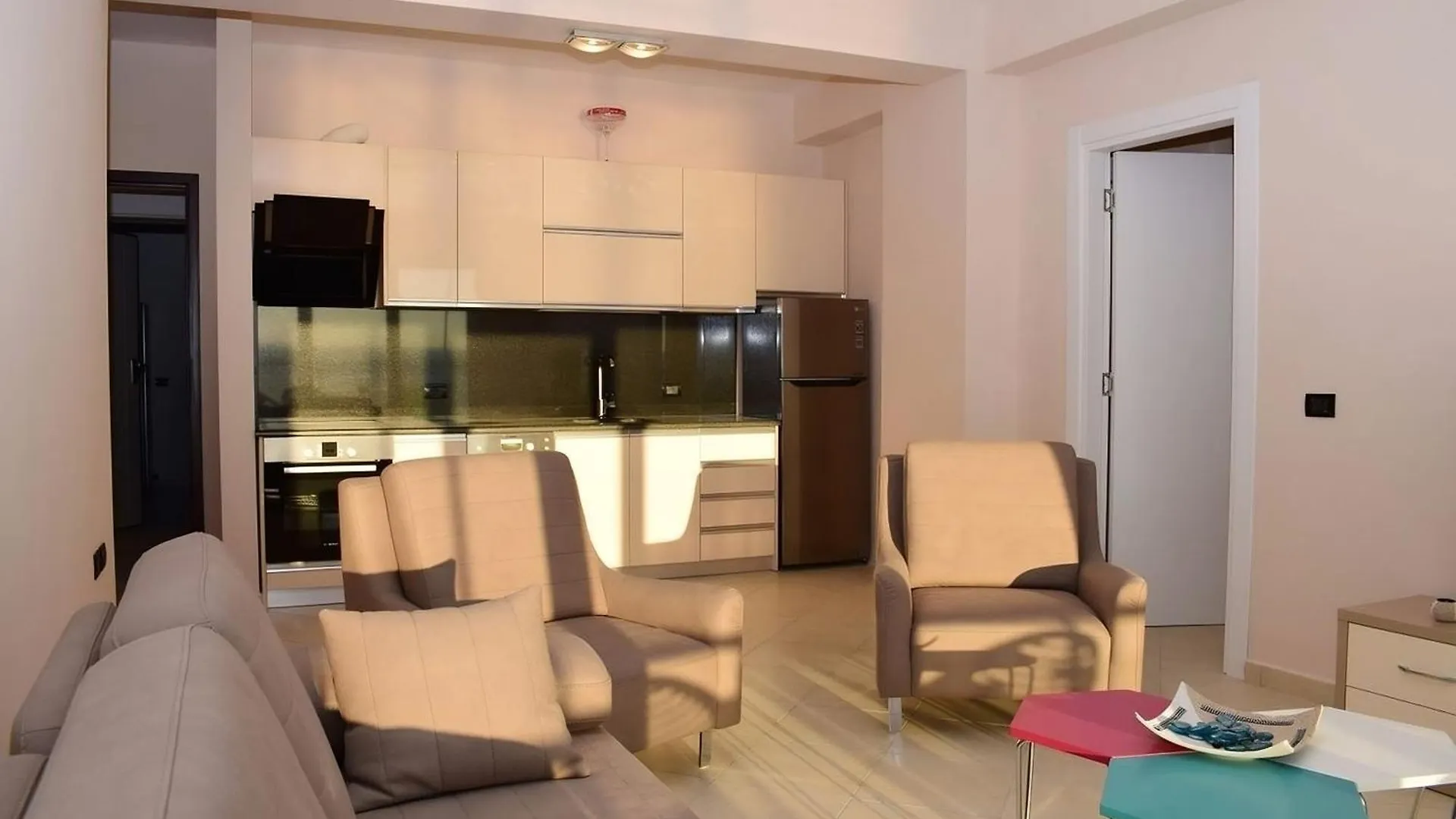 דורס Brisa Del Mar Beachfront Apartments 0*,